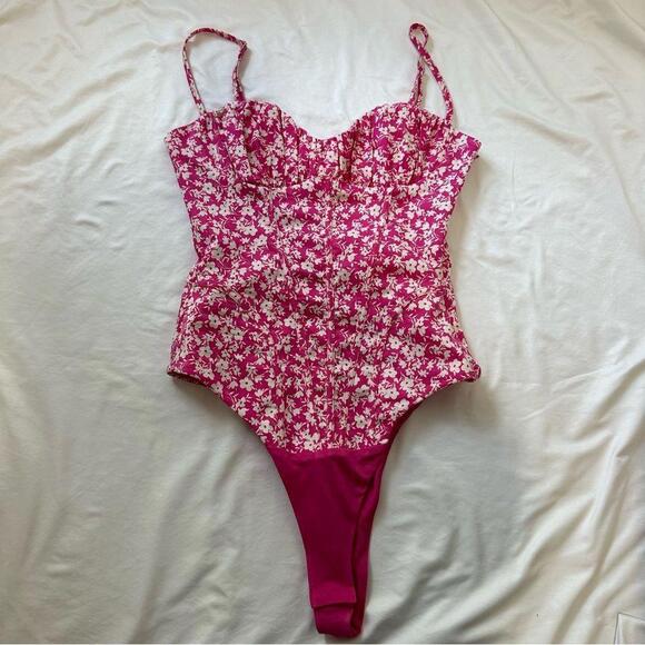 NWT ZARA Pink Floral Bodysuit - Picture 1 of 3
